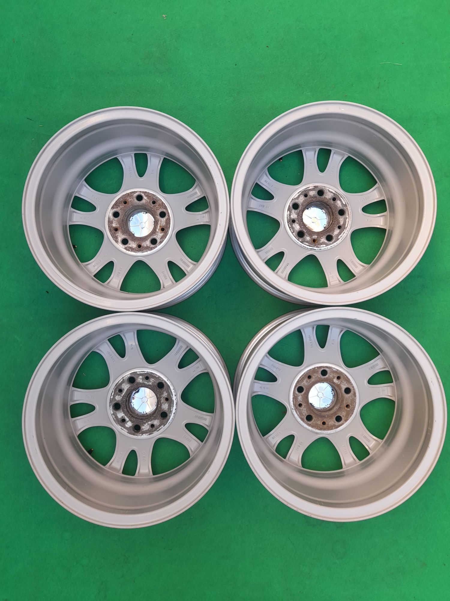 4 jantes 16 5x120 VW Transporter Amarok Opel Vivaro Renault Trafic