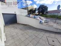 Garagem com Logradouro em Quinta do Conde