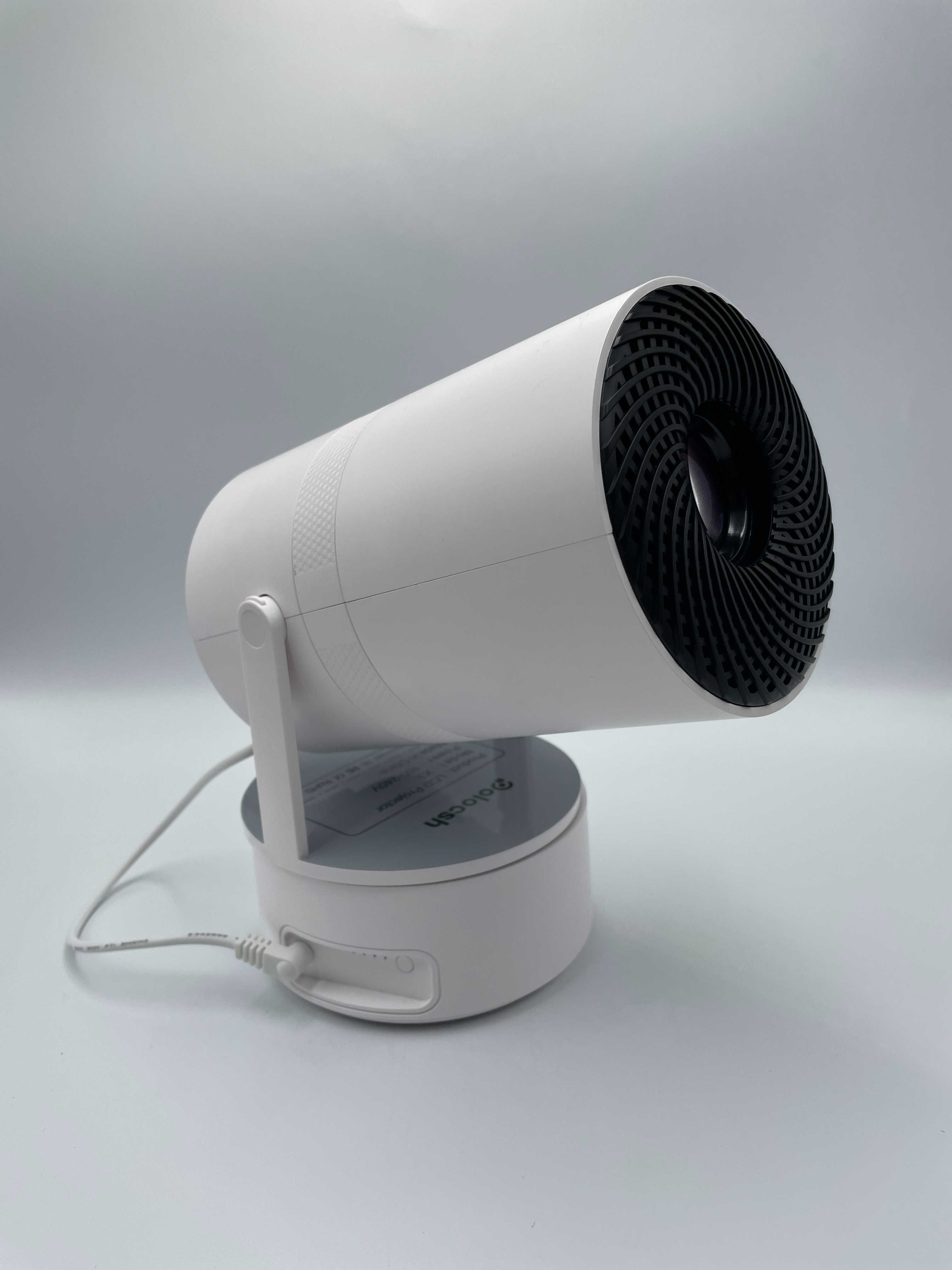 Projector Kina Android przenośny s wbudowaną ładowalną baterię