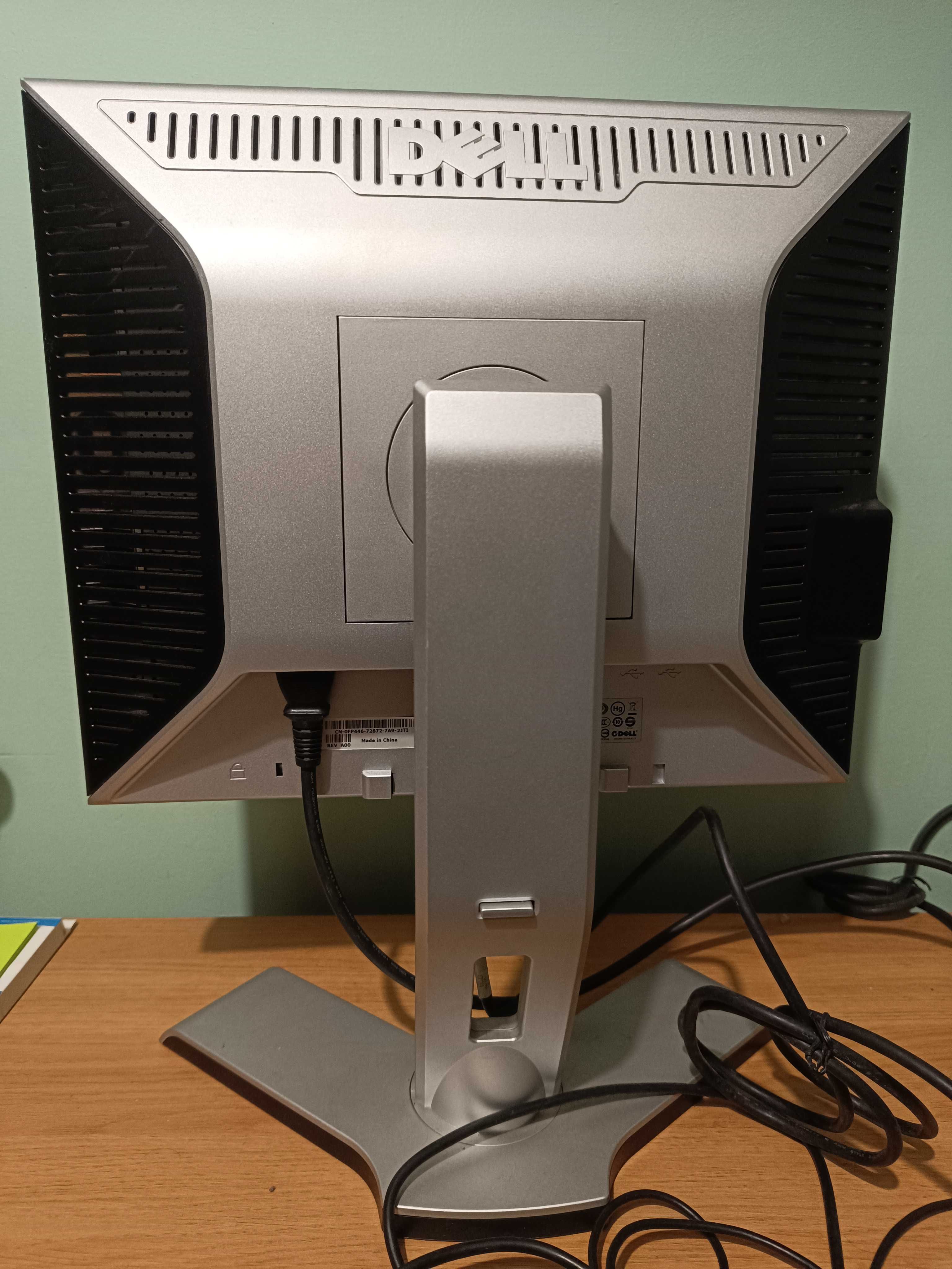 Computador DELL OPTIPLEX 745 com monitor e acessórios
