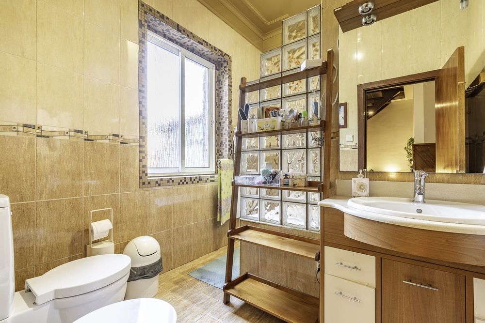 Quartos para arrendar em moradia T3 – Vale Formoso / Paranhos (Porto)