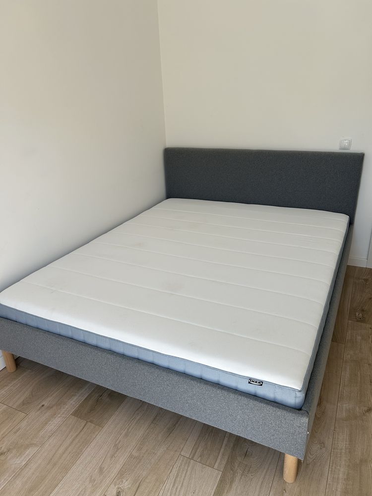 Came e colchão IKEA 160x200