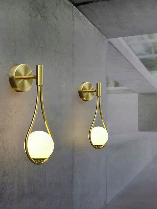Kinkiet scienny zloty lampa kule mleczne