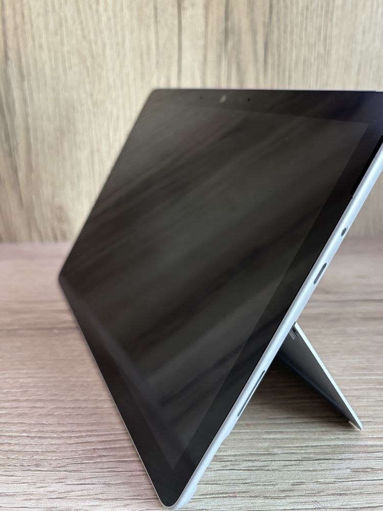 Microsoft Surface Go 2 + Klawiatura + Pisak | Windows 11 | Stan bdb