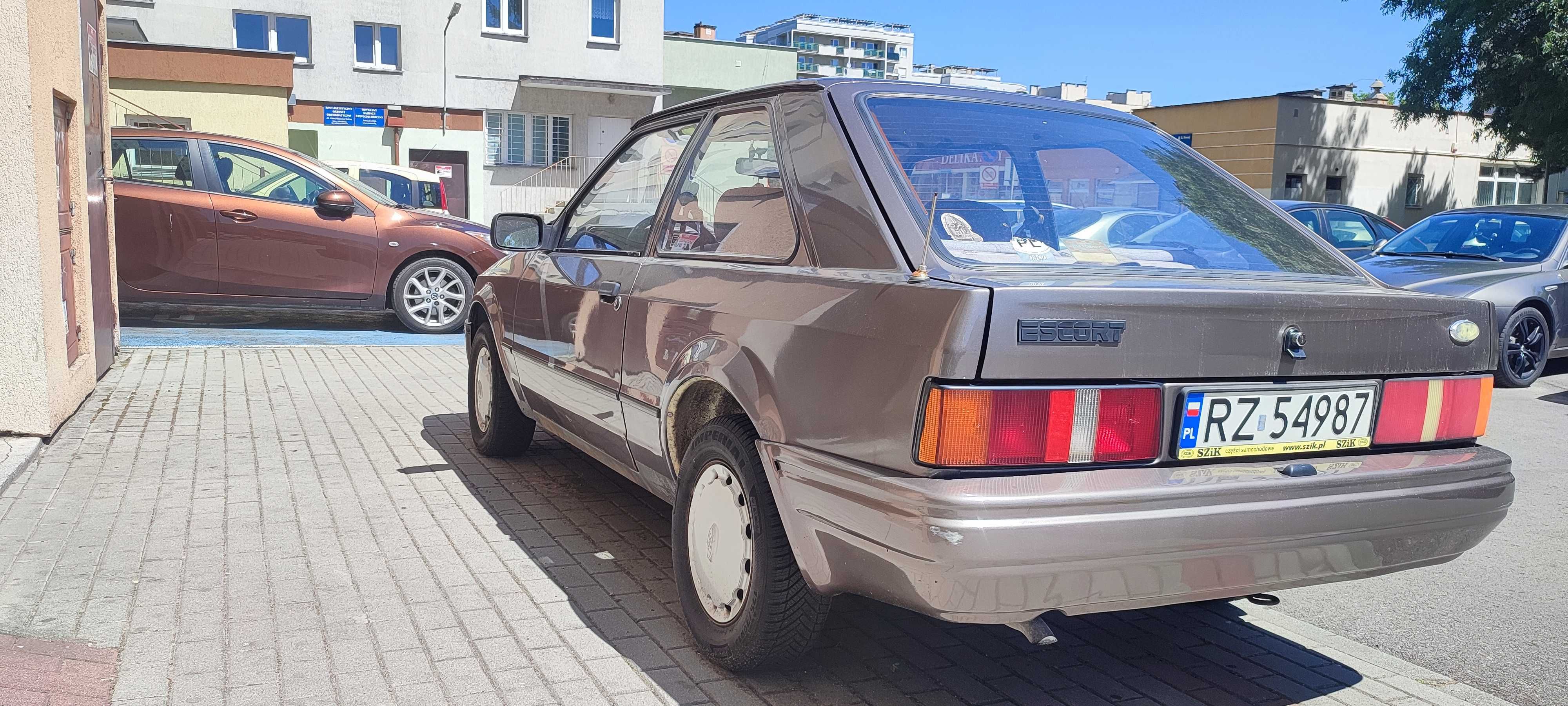 Ford Escort MK4 1986 3D