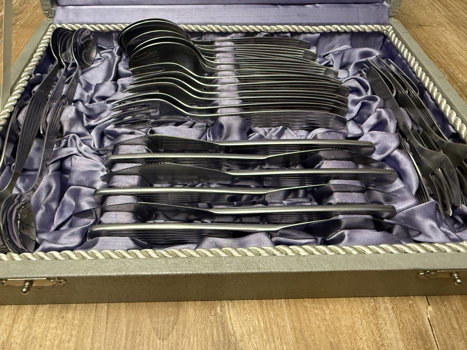 Gerlach sztućce  komplet nowy z walizką