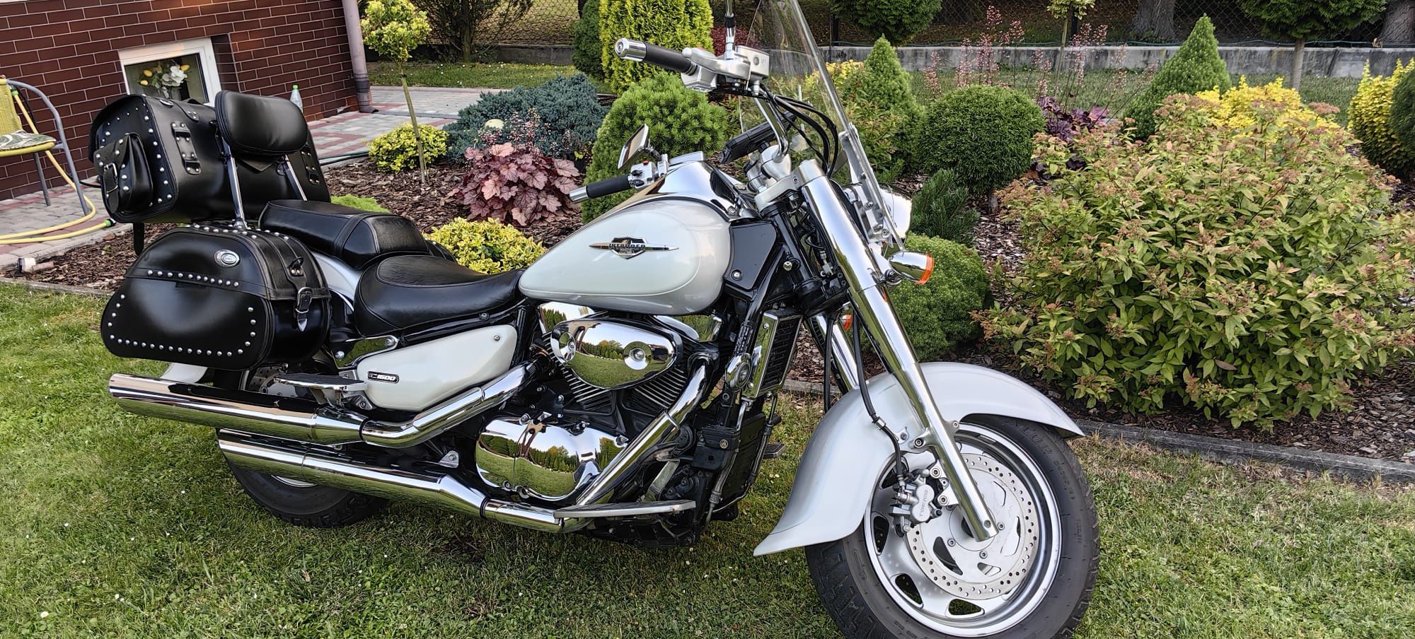Suzuki Intruder buliward