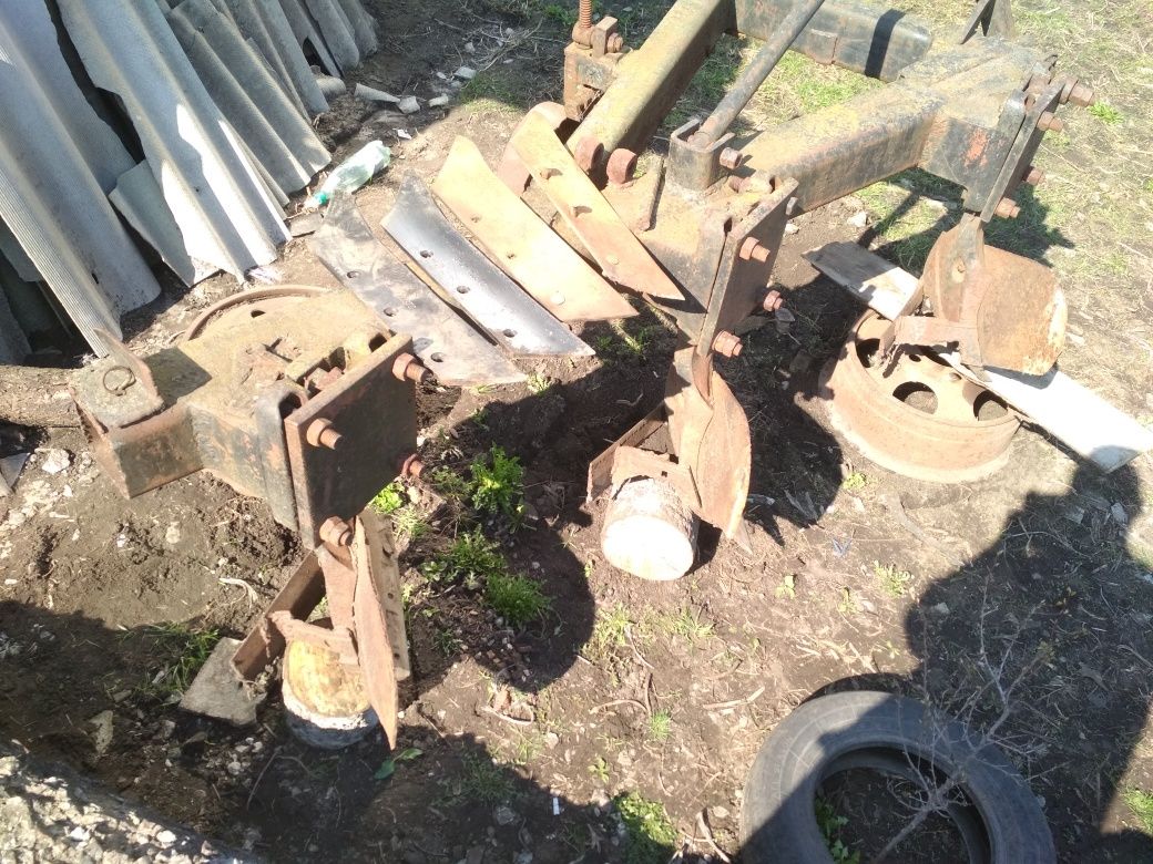 Продам плуг 3х корпусний, граблі