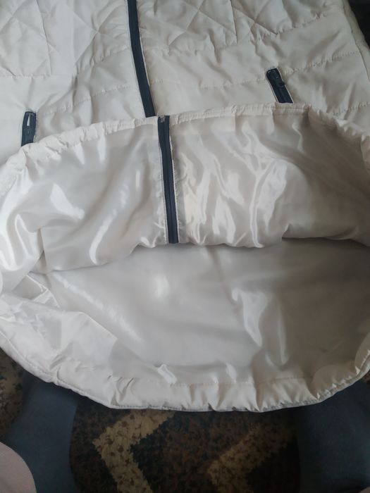 Куртка жіноча, осінньо - весняна