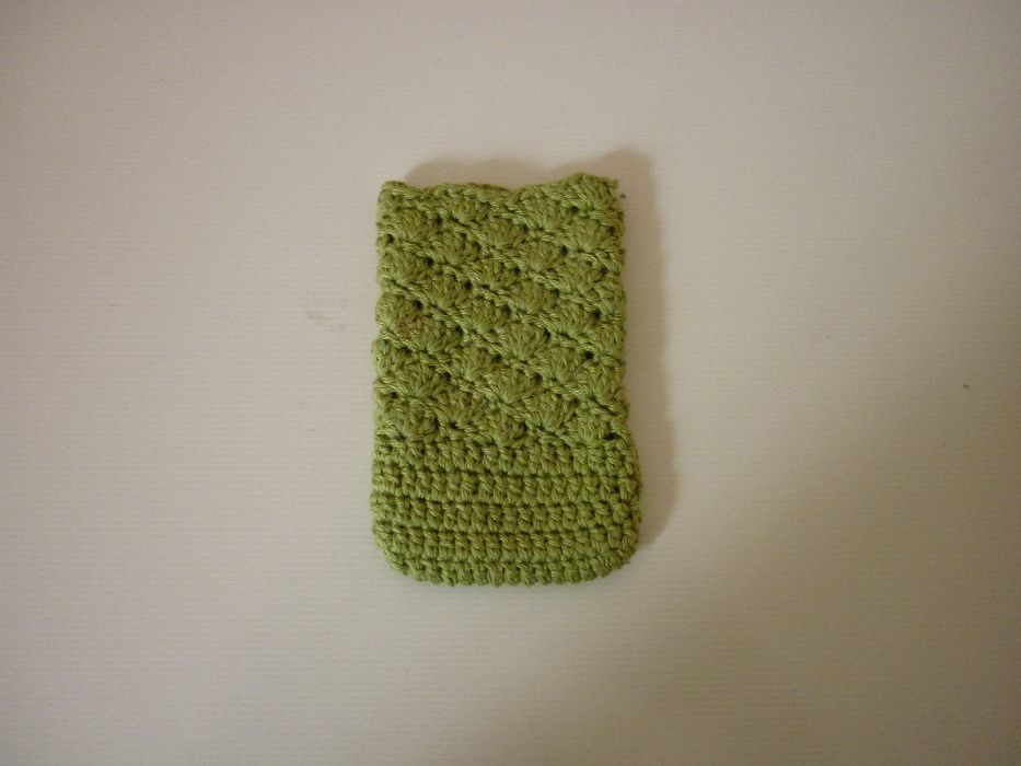 Szydełkowy pokrowiec na telefon, 10x6 cm,ręcznie robiony