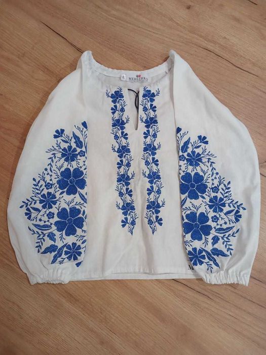 Вишиванка для дівчинки Мережка розмір 116 (фактично 104)