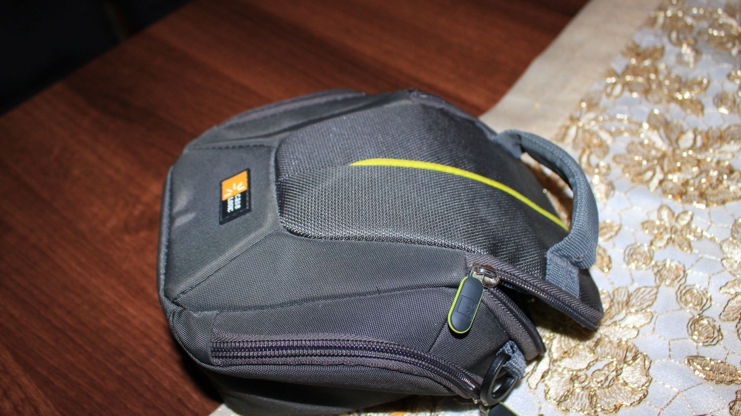 Etui ,torba na aparat  Case Logic