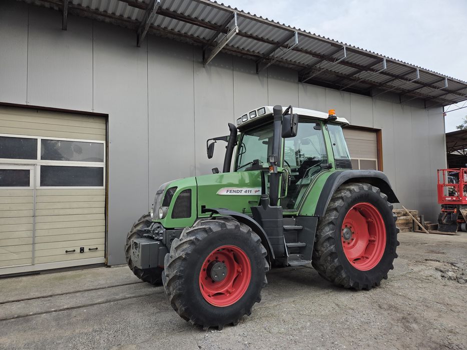 Fendt 411 Vario Ciągnik / Traktor  rolniczy,  rok 2001, Moc 110 KM