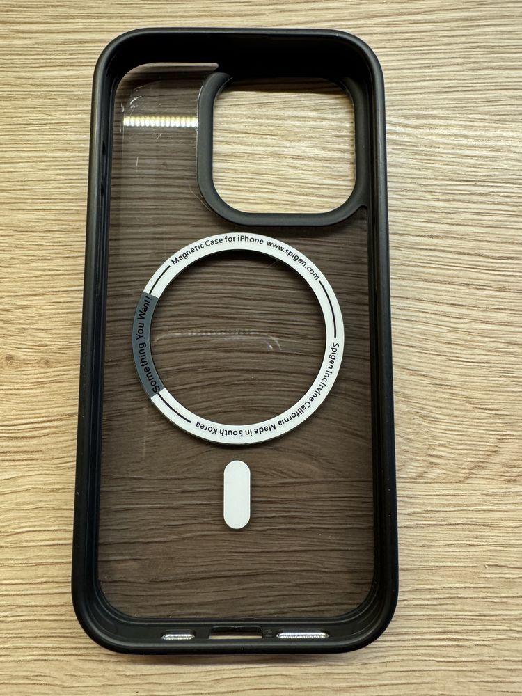 Etui Spigen Ultra Hybrid Mag Magsafe do iPhone 15 pro czarny matowy