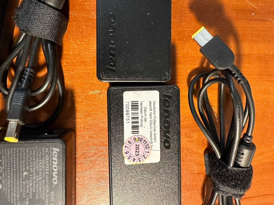 Блок живлення для ноутбука Lenovo (20V 90W) прямокутний штекер, Z710