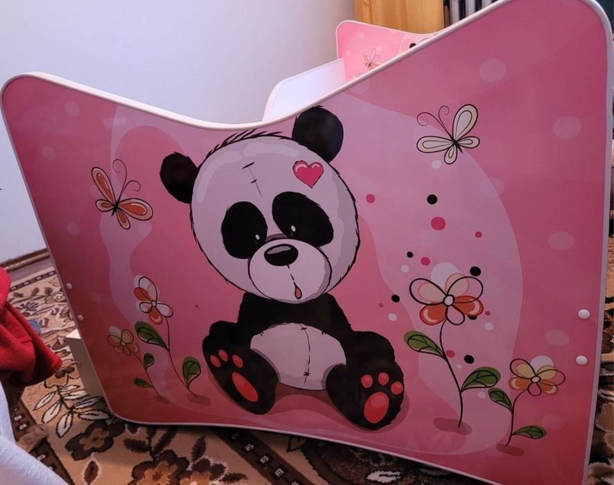 łóżko dla dziewczynki