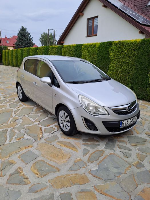 Opel corsa D 1,2 przebieg 121000 km