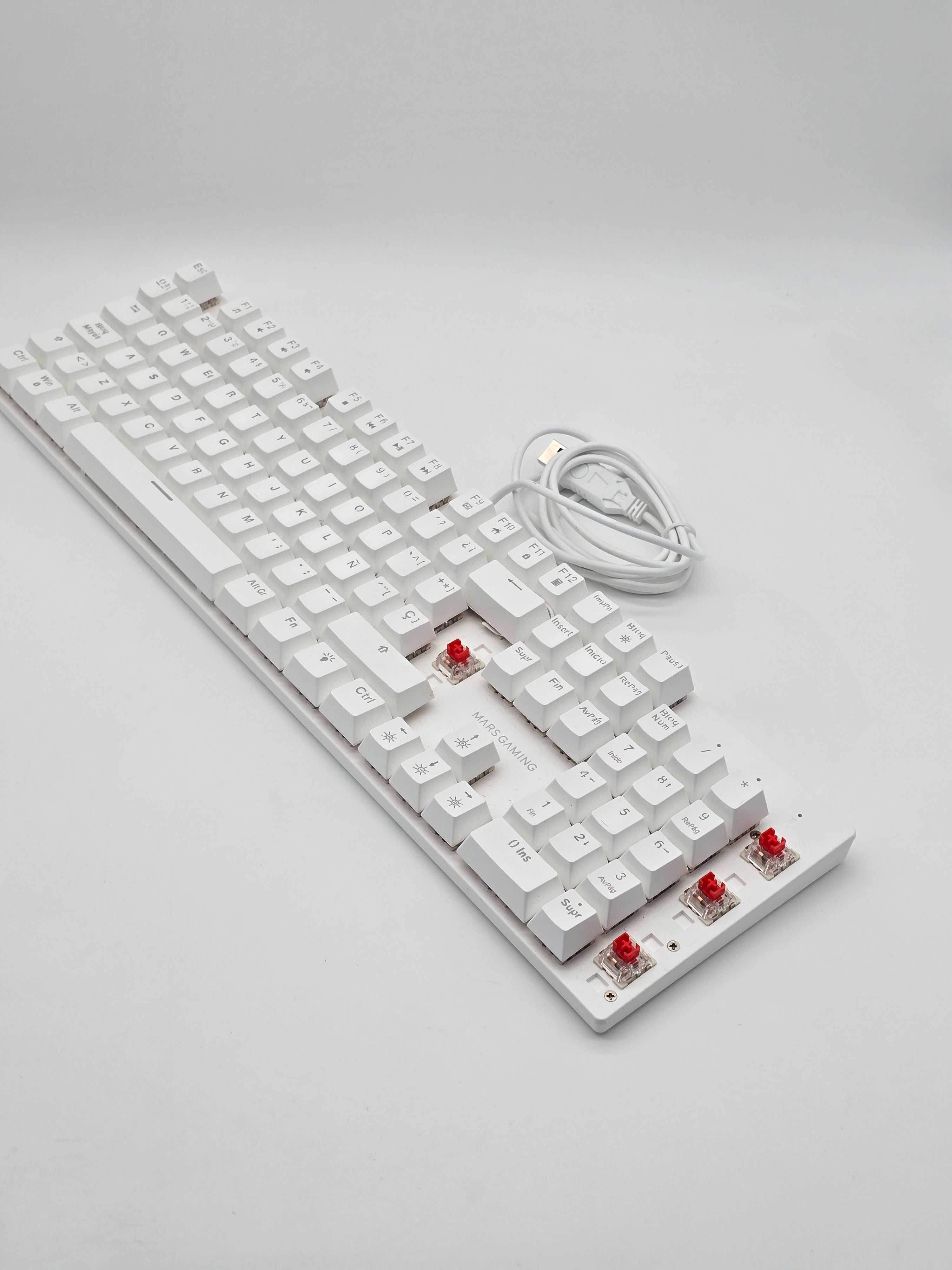 Klawiatura mechaniczna Mars Gaming MK422W-brak paru przycisków