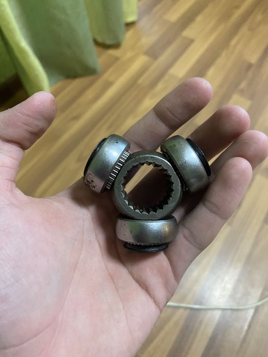 Тришип піввісі 22x31.95