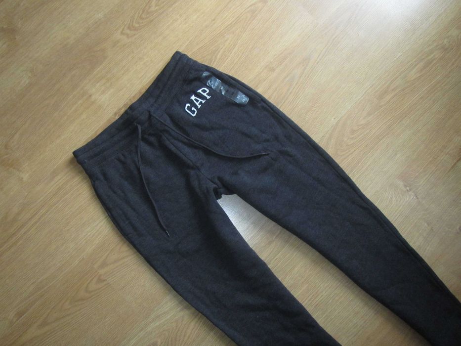 Gap nowe spodnie dresowe rozm.XS