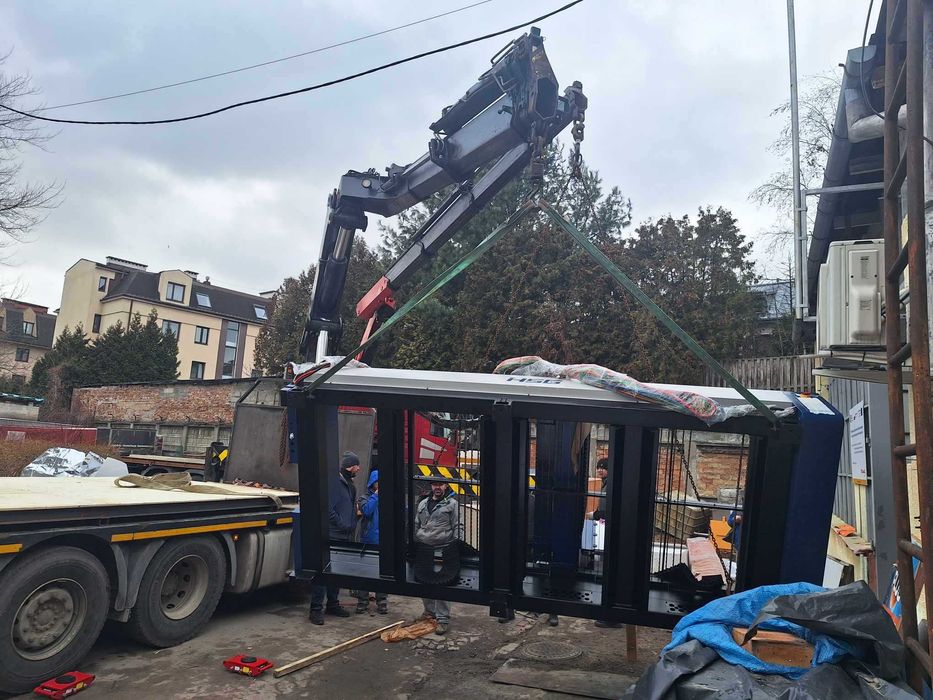 Relokacja maszyn, transport, usługi HDS.