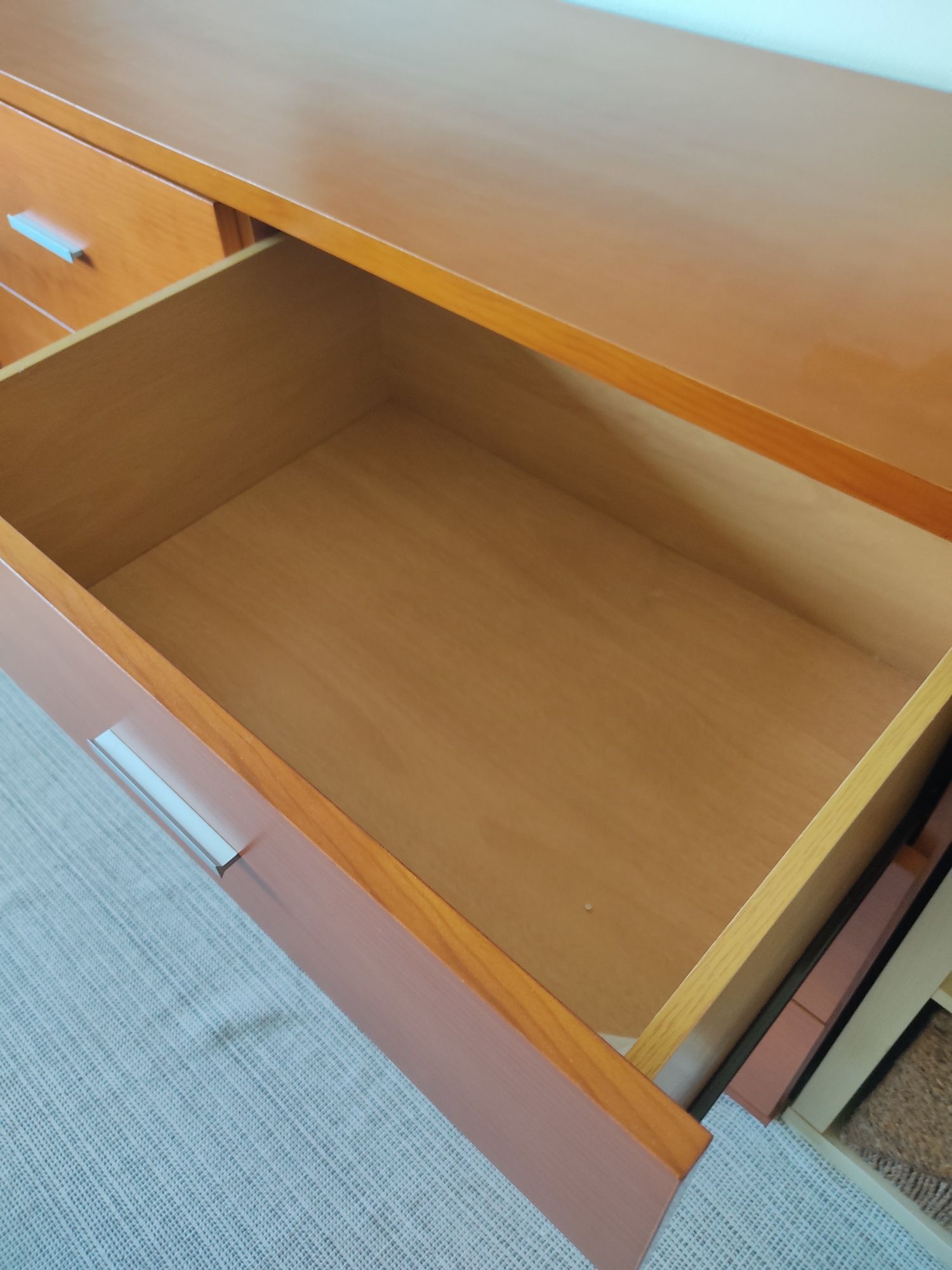 Cómoda para quarto Jom