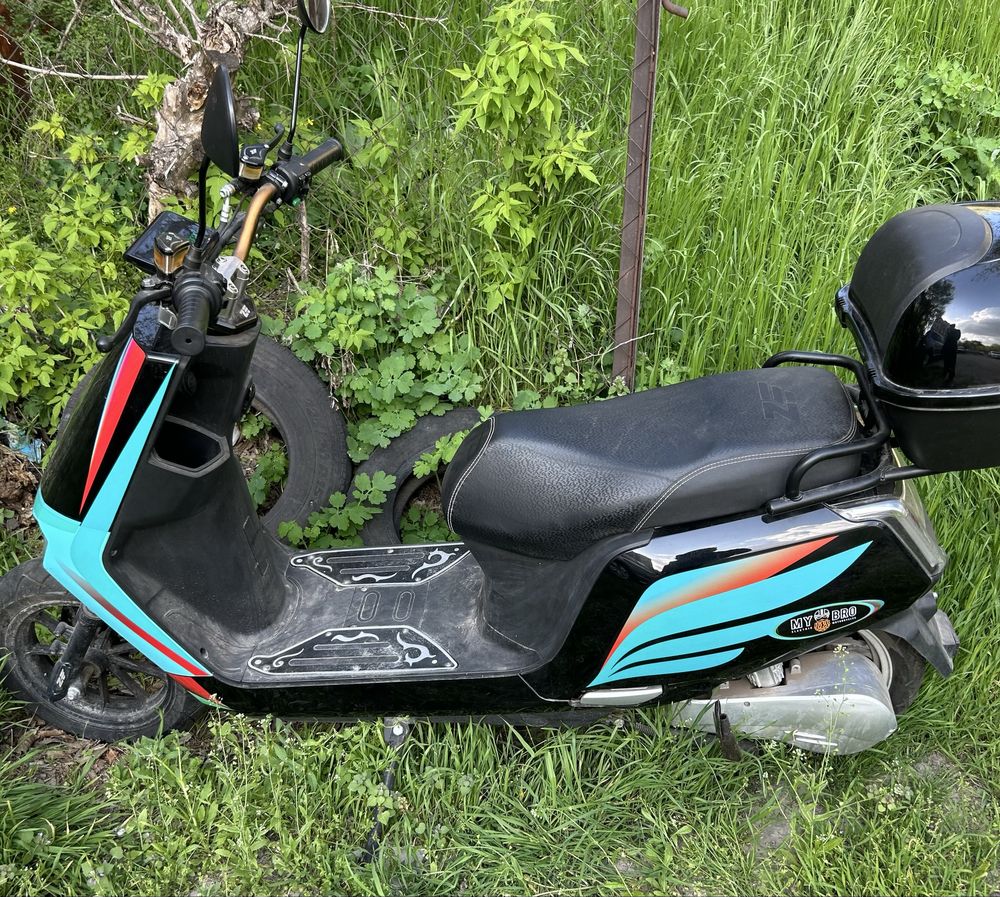 Электроскутер Mybro Niu Pro 2500