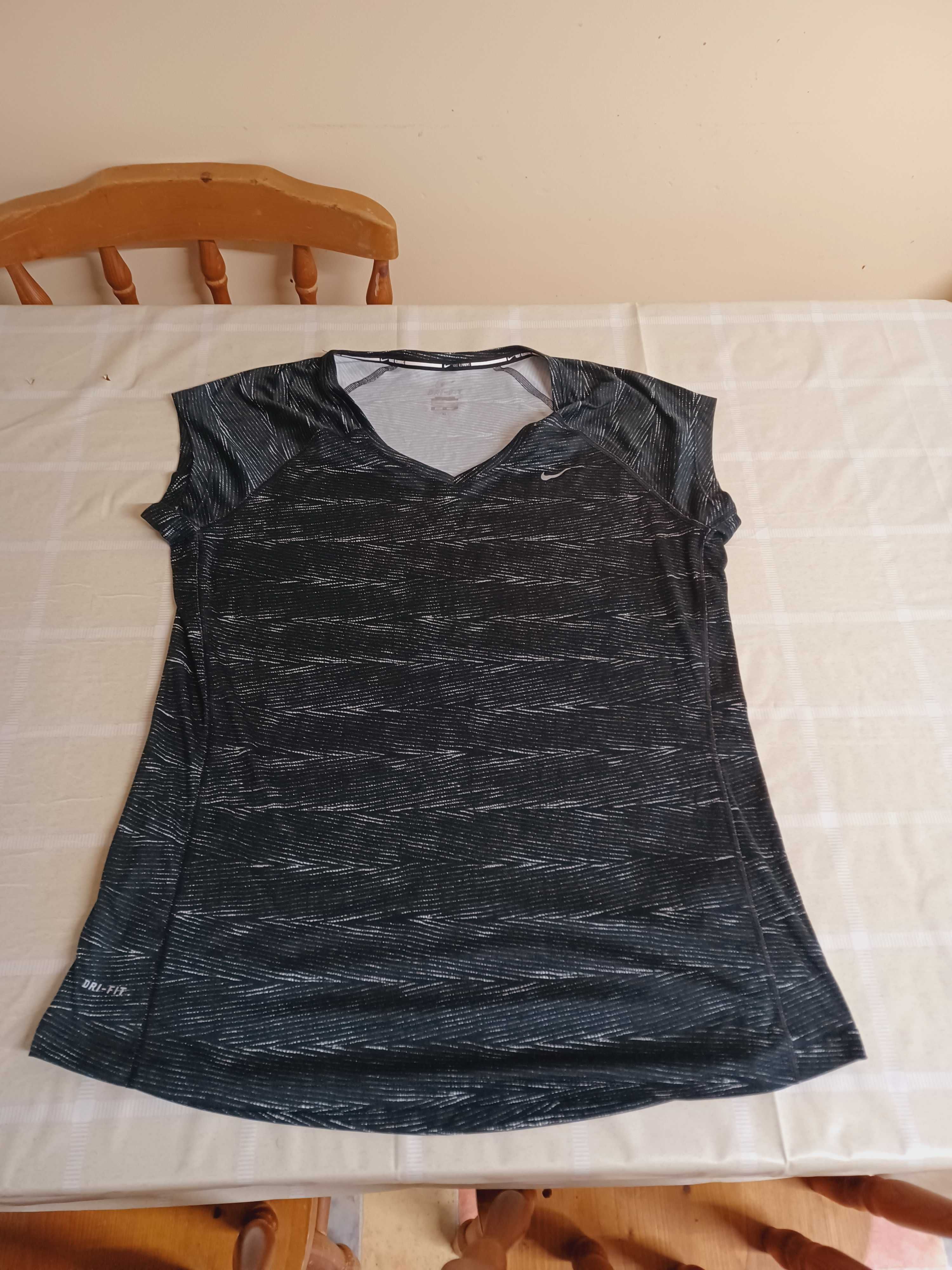 Nike koszulka biegowa. Termo. Damska w rozmiarze XL.