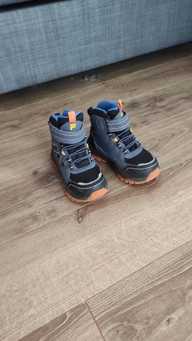 Zimowe buty dla chłopca