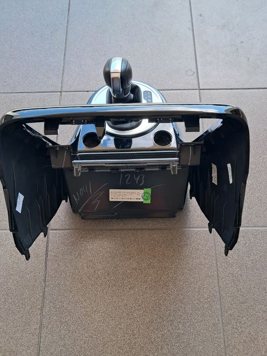 Pulpit z rączką do zmiany biegów automat Wolkswagena Beetlea