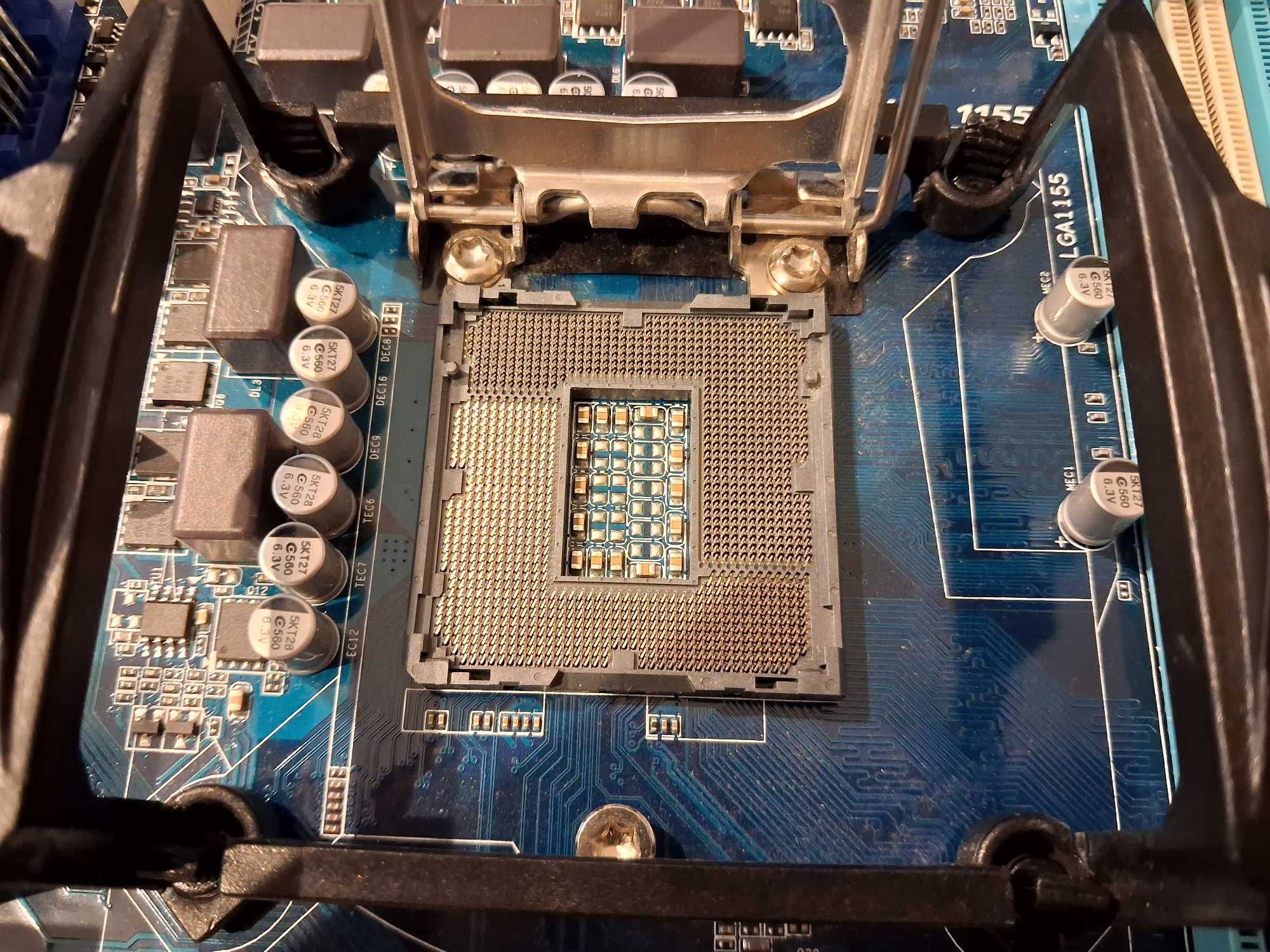 Płyta główna Gigabyte GA-Z77-DS3H S1155 DDR3 mSATA REV:1.1 Chłodzenie
