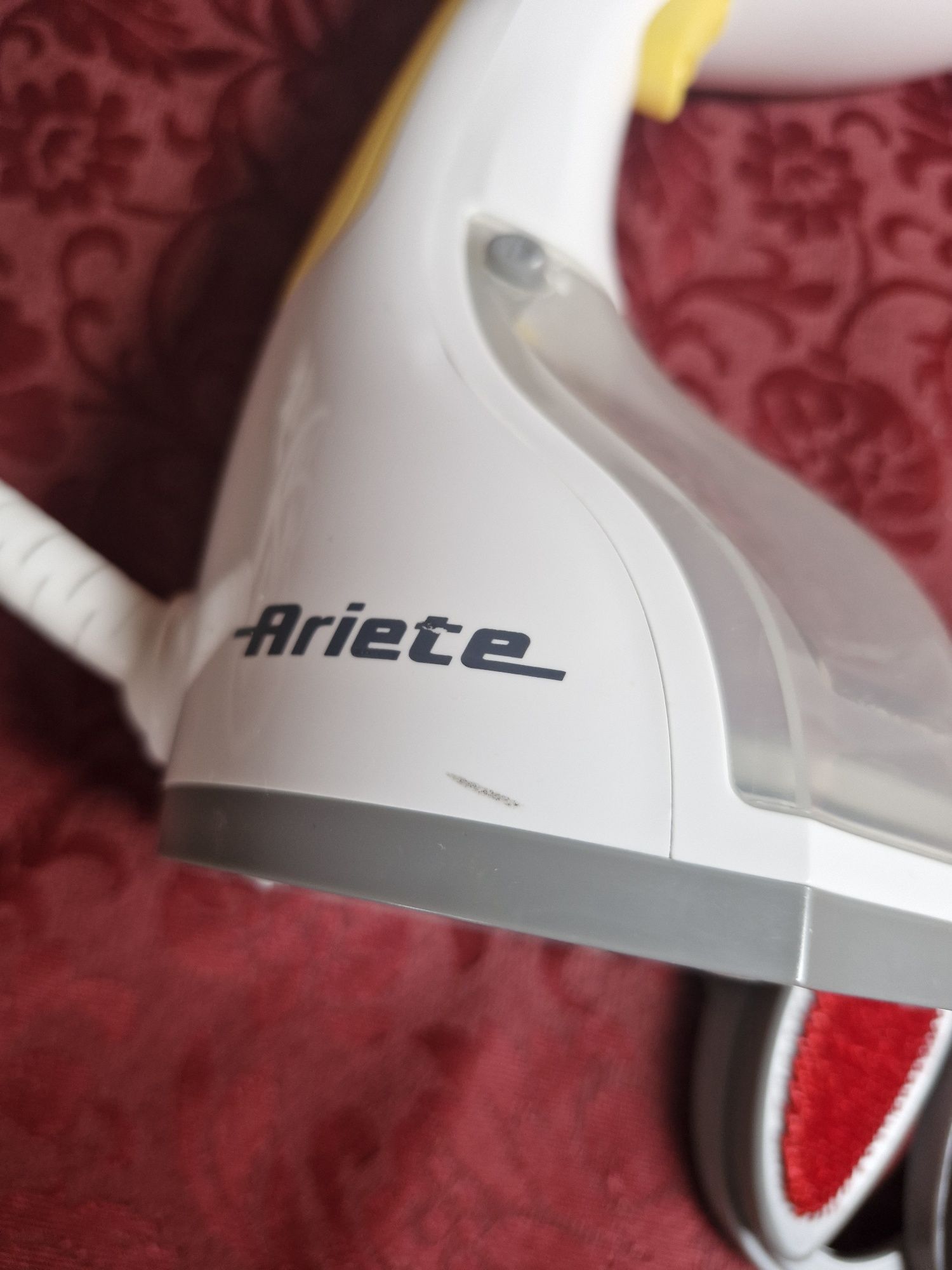 Parownica Ariete Stiratrice Verticale 4167 Streamer ręczny do ubrań