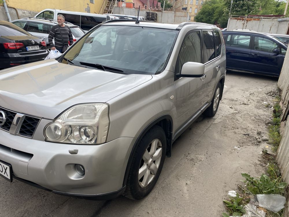 Nissan X-trail Ніссан