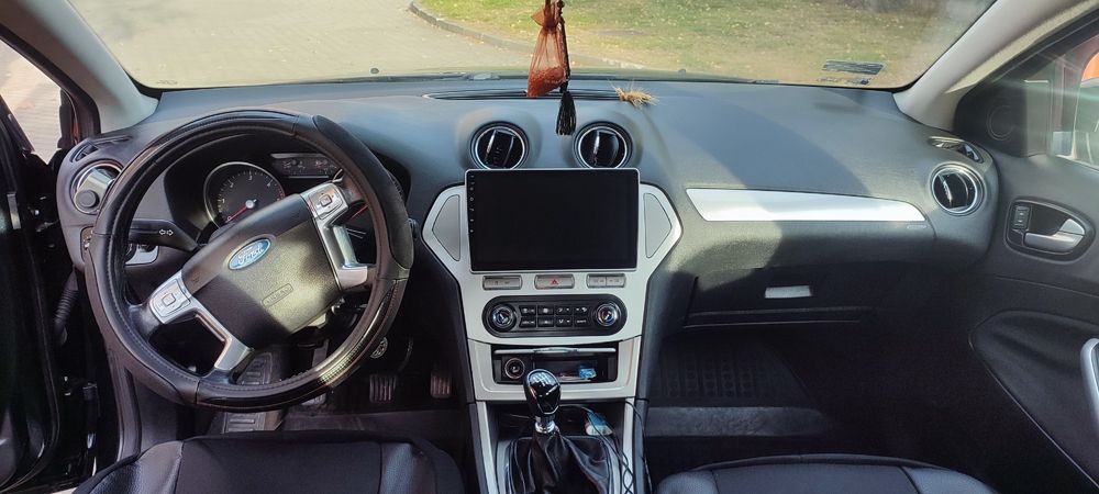 Samochód Ford Mondeo MK4