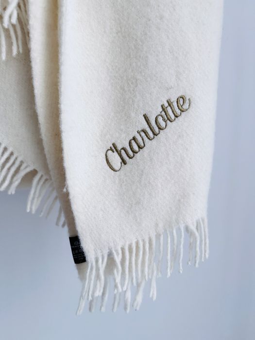Piękny koc Charlotte wełna 100 % bardzo gruby