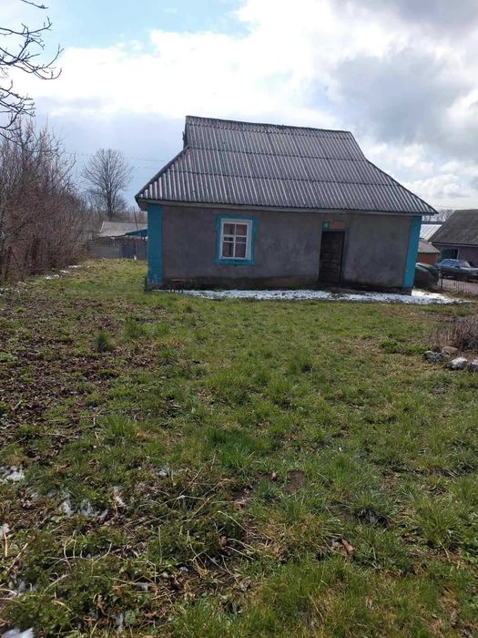 Продам будинок з ділянкою