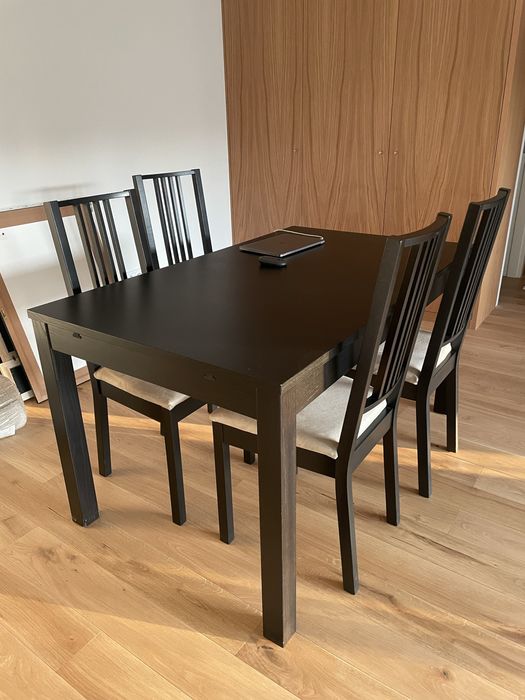 Mesa de sala de jantar extensivel