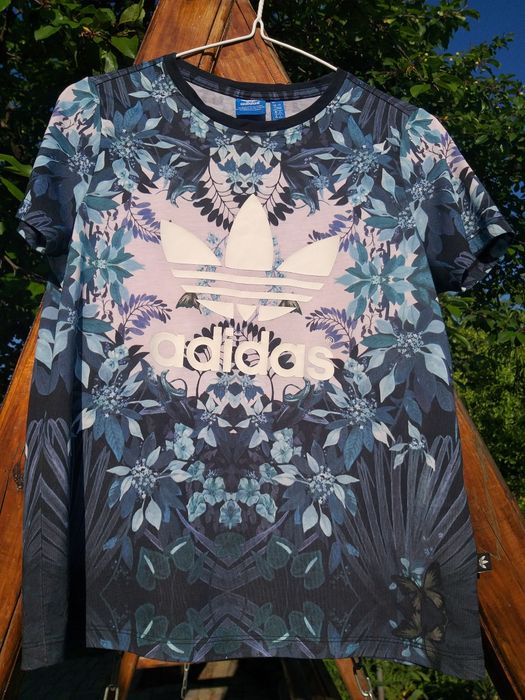 Футболка жіноча Adidas.Оригінал!Розмір м