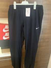 Spodnie dresowe NIKe air l/m