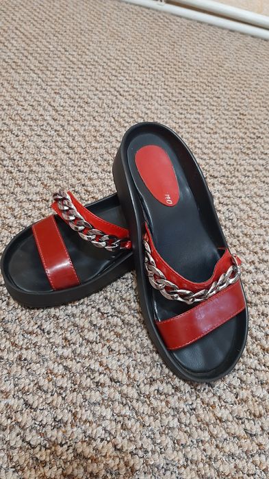 Кожаные шлёпанцы босоножки 23,5 см