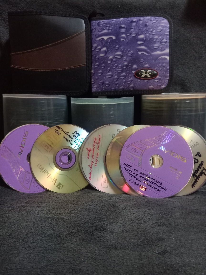 Большая коллекция дисков DVD