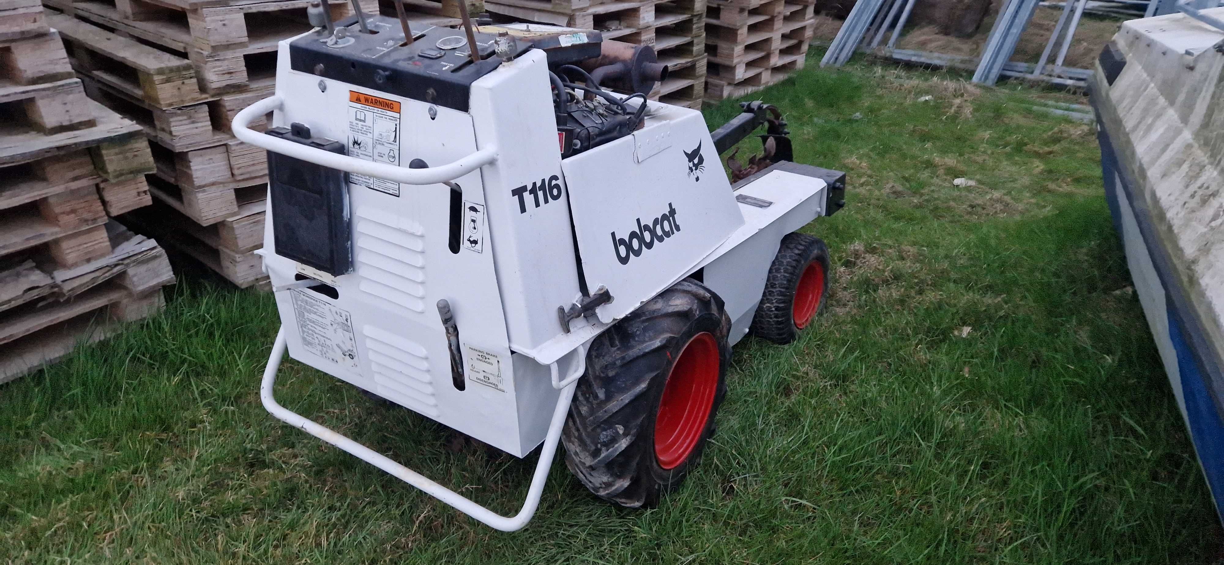 Koparka łańcuchowa Bobcat T116 do rowów pod kable nawodnienie