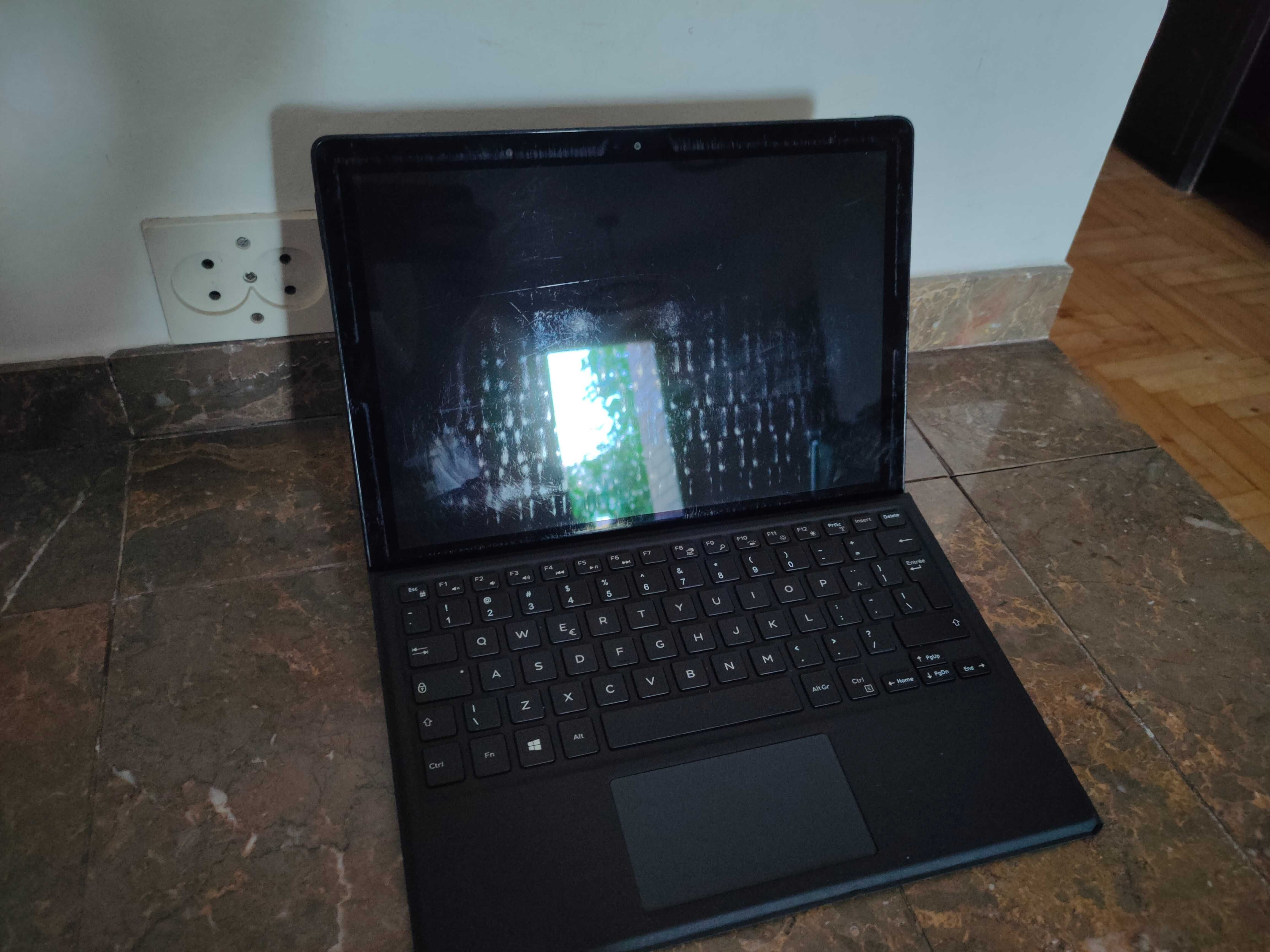Laptop 2 w 1 DELL Latitude 5290  i5 - 8350U dotykowy 8 GB RAM in 512