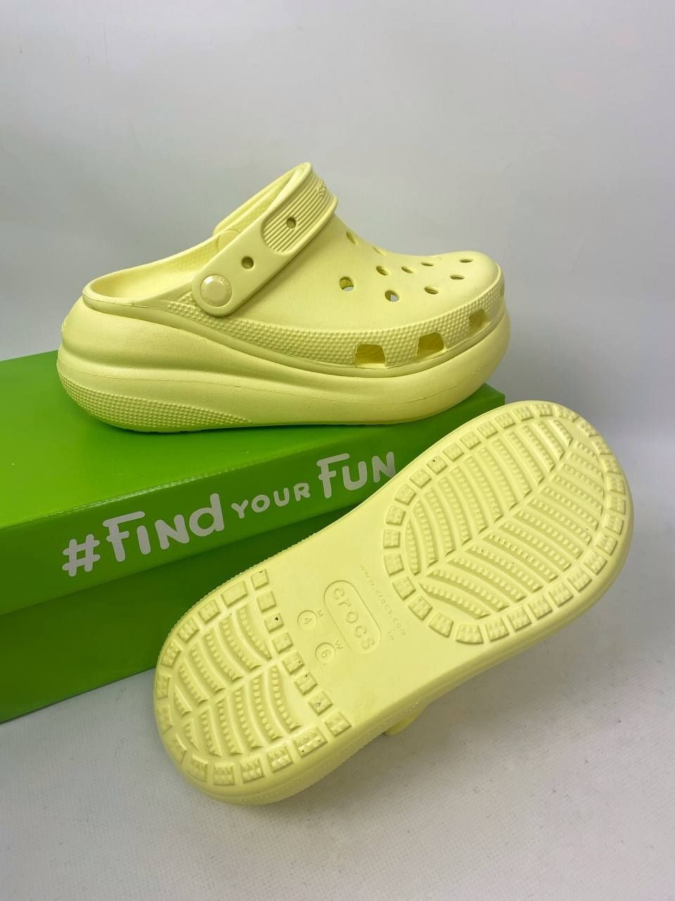 Сабо класік жіночі Крокс Crocs Classic Crush бежеві