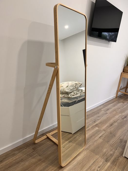Vendo espelho de pé Ikea