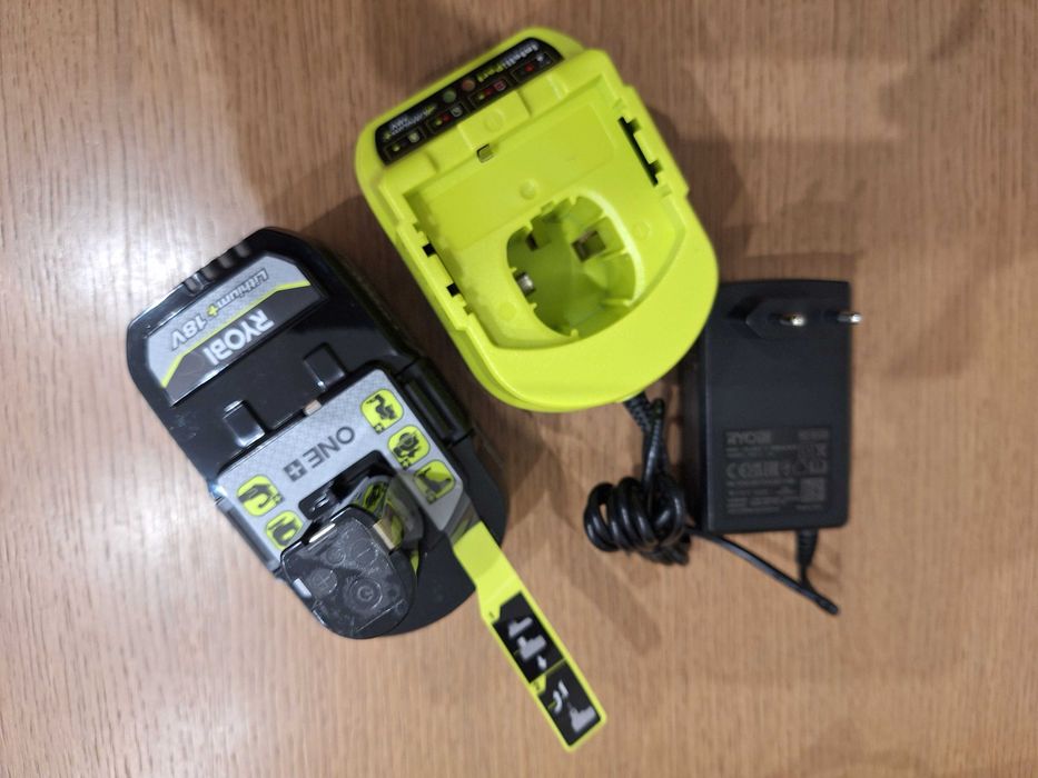 RYOBI nowy zestaw - akumulator plus ładowarka.