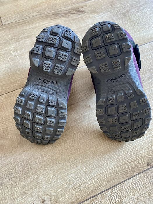 Buty turystyczne śniegowce Quechua  Essensole  rozm. 32