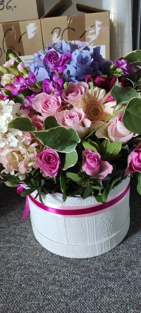 Flowerboxy, kompozycje kwiatowe