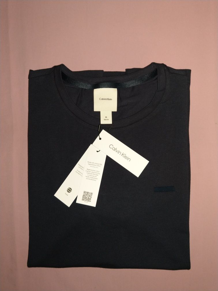 Wyprzedaż t-shirt męski Calvin Klein.