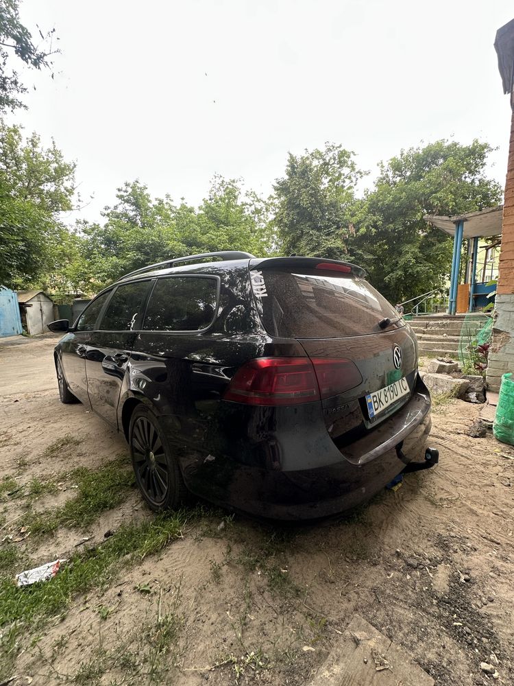 Volkswgen pasat B7 2011р 2.0 дизель механіка